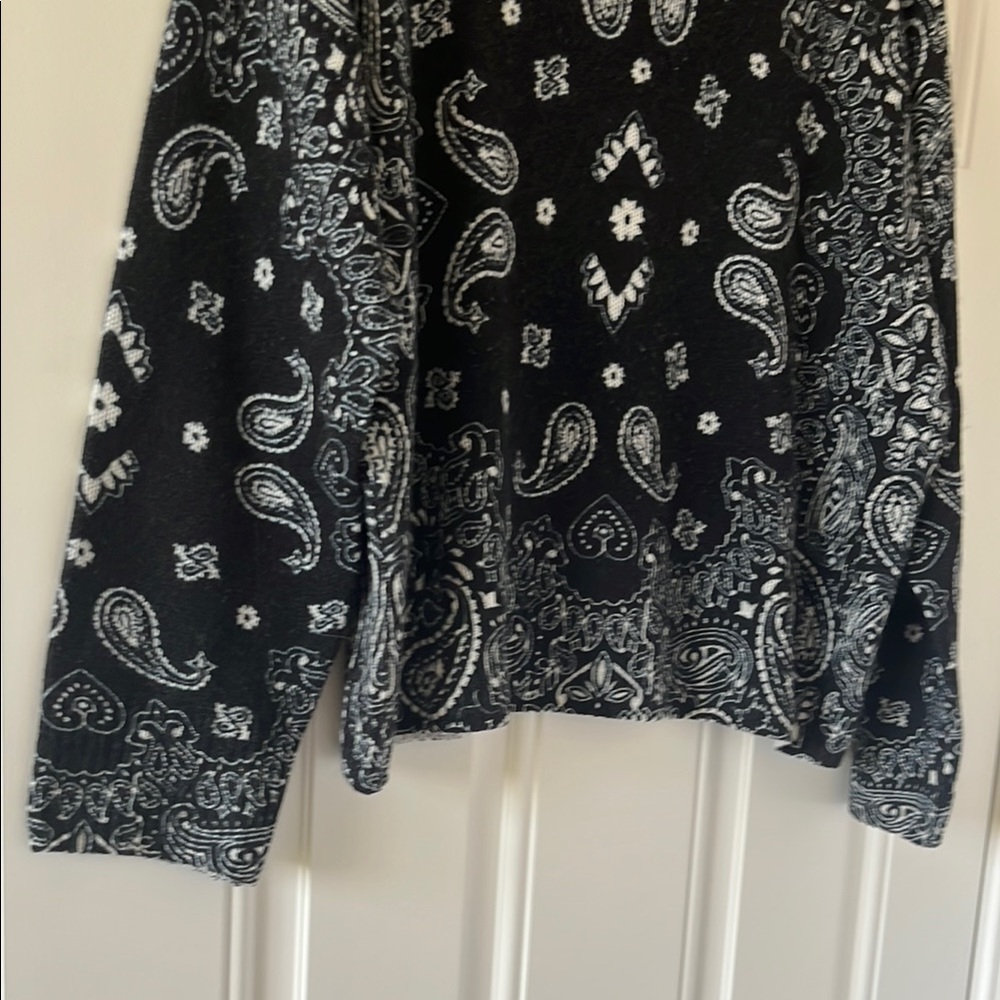 Aqua Cashmere Crew Neck Sweater ❤️‍🩹 Mended - Picture 3 of 8